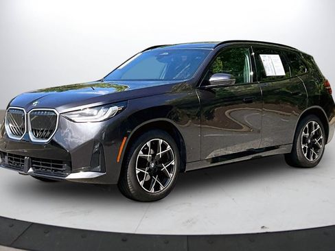Used 2025 BMW X3 xDrive30i AWD/4WD image 4