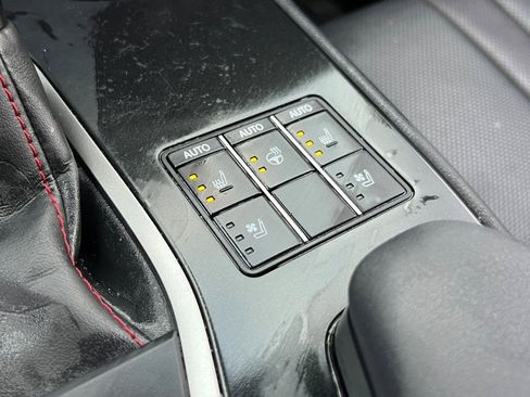 Used 2023 Lexus UX 250h F Sport image 28