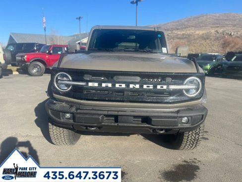 New 2025 Ford Bronco Outer Banks w/ Sasquatch Package AWD/4WD image 39