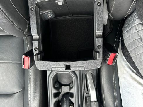 Used 2023 Jeep Wrangler Unlimited Sahara w/ Cold Weather Group image 31