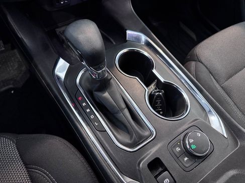 Certified 2023 Chevrolet Traverse LT image 24