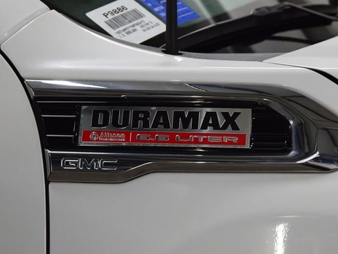 Used 2021 GMC Sierra 2500 Denali w/ Denali Ultimate Package AWD/4WD image 17
