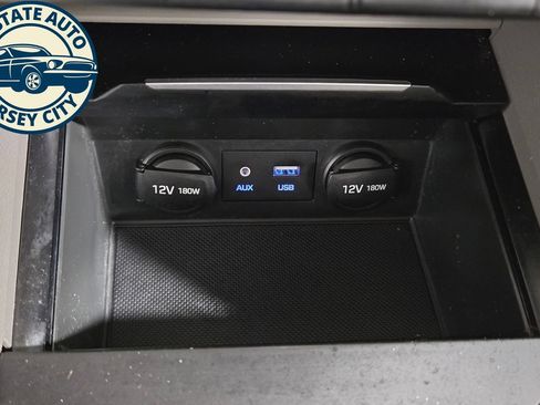 Used 2018 Hyundai Elantra SEL FWD image 17