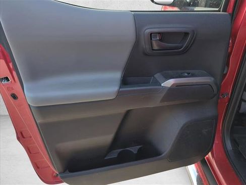 Used 2021 Toyota Tacoma SR5 RWD image 21
