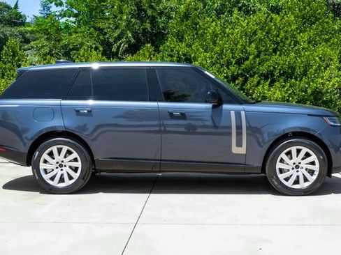 New 2026 Land Rover Range Rover Long Wheelbase SE AWD/4WD image 10