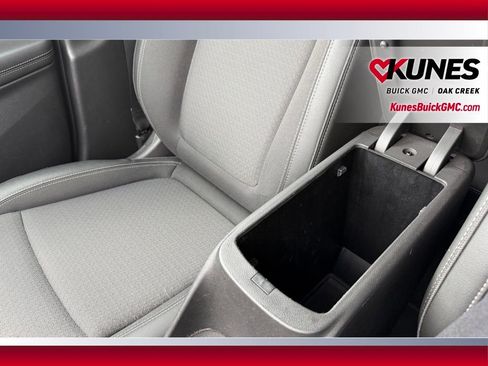 Used 2025 Buick Encore GX Preferred image 18