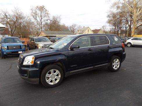Used 2016 GMC Terrain SLE image 1