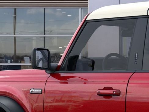 New 2026 Ford Bronco Outer Banks w/ Sasquatch Package AWD/4WD image 22