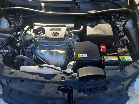 Used 2017 Toyota Camry LE image 17