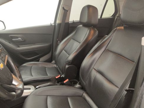Used 2016 Chevrolet Trax LTZ FWD image 17