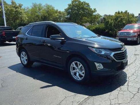 Used 2019 Chevrolet Equinox LT FWD image 2