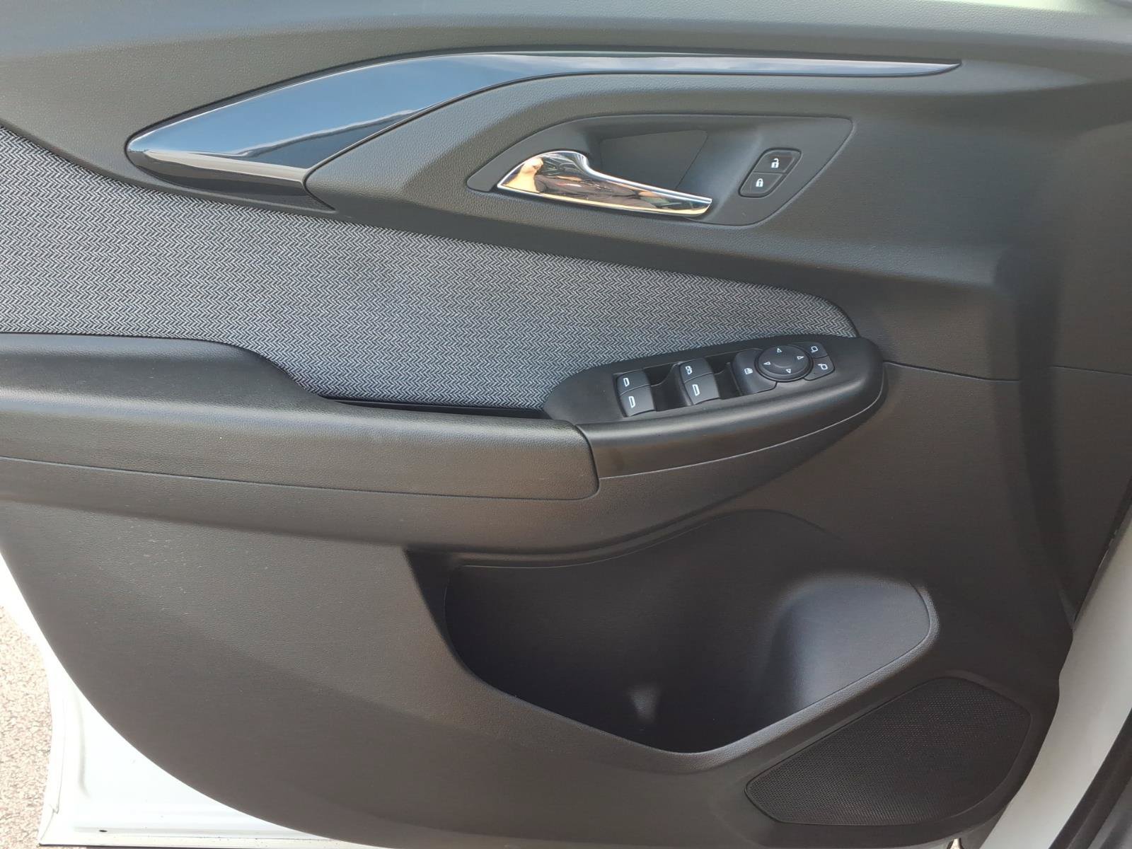 Used 2023 Chevrolet TrailBlazer LT FWD image 23