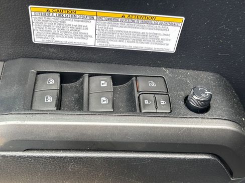 Used 2019 Toyota Tacoma 4x4 Double Cab image 6