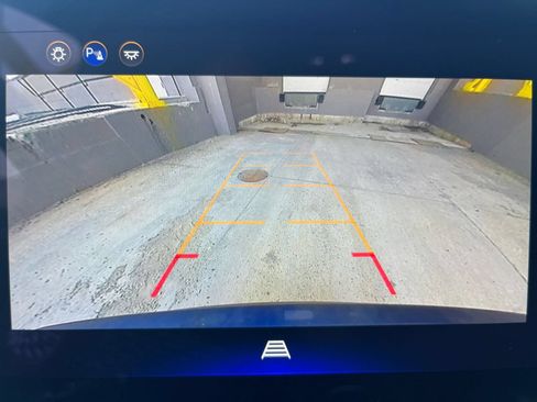 Used 2025 Chevrolet Equinox LT FWD image 27
