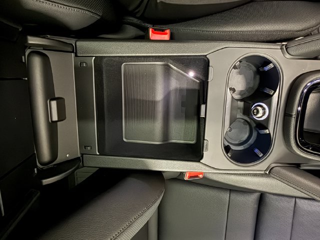 Certified 2026 Porsche Cayenne AWD/4WD image 22