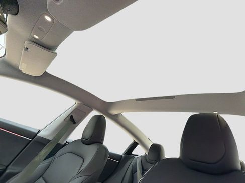 Used 2024 Tesla Model 3 Long Range AWD/4WD image 22