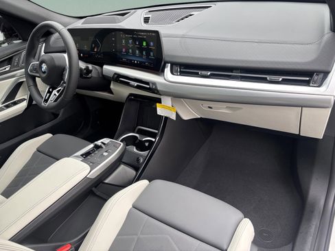 New 2026 BMW X2 xDrive28i w/ Technology Package image 14