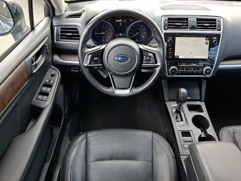 Used 2018 Subaru Outback 3.6R Limited AWD/4WD image 13