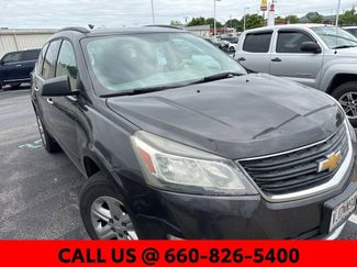 Used 2015 Chevrolet Traverse LS FWD video 2