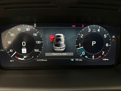 Certified 2025 Land Rover Discovery Dynamic SE image 18