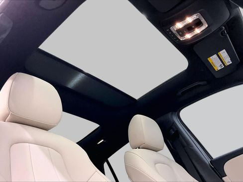 Certified 2025 Mercedes-Benz GLA 250 4MATIC image 14