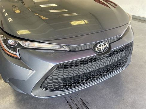 Certified 2022 Toyota Corolla LE image 17