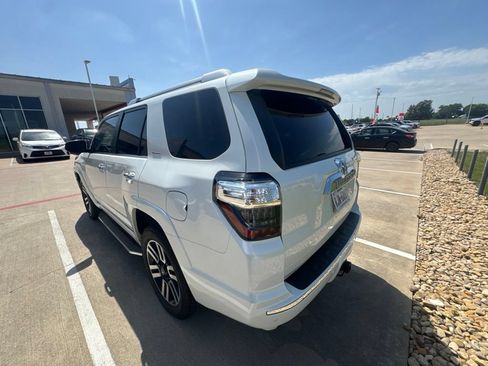Used 2022 Toyota 4Runner Limited RWD image 10