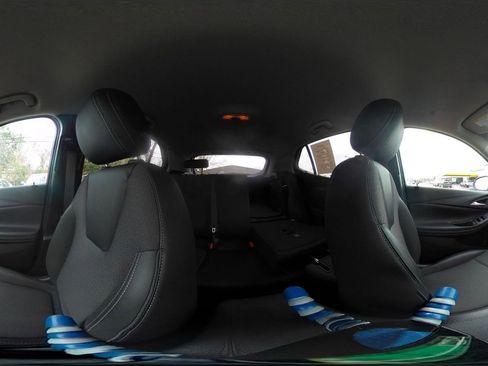 Used 2025 Buick Encore GX Preferred AWD/4WD image 39