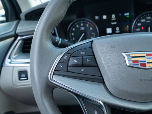 Used 2021 Cadillac XT5 Premium Luxury AWD/4WD image 29
