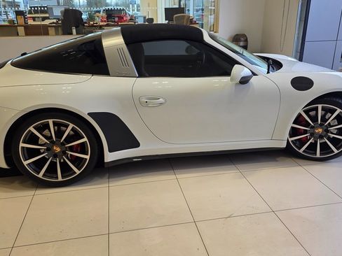 Used 2014 Porsche 911 Targa 4S image 6