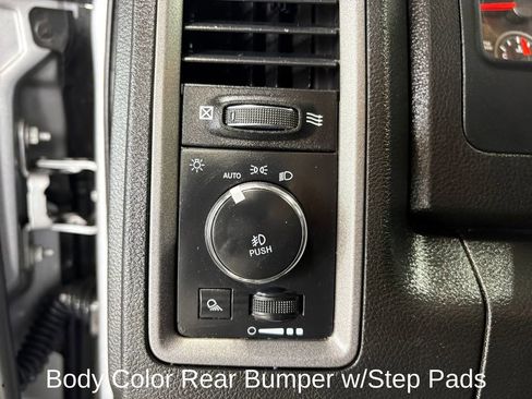Used 2021 RAM 1500 Express w/ Wheel & Sound Group AWD/4WD image 17