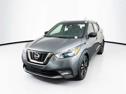 Used 2020 Nissan Kicks SR FWD image 3