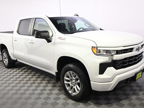 Used 2024 Chevrolet Silverado 1500 RST AWD/4WD image 8