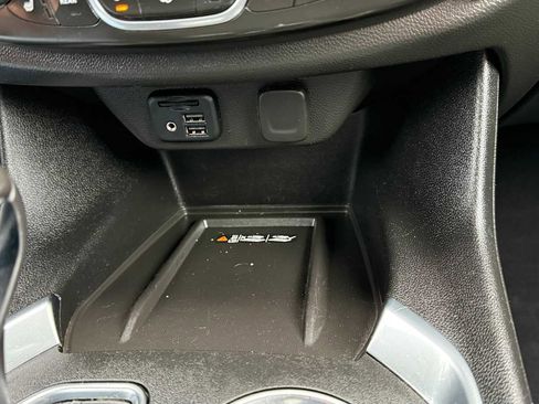 Used 2022 Chevrolet Traverse High Country image 25