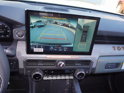 New 2025 Toyota 4Runner Trailhunter image 26