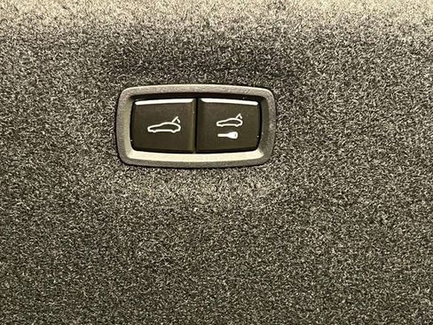 New 2026 Porsche Taycan AWD/4WD image 22