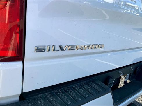 Used 2022 Chevrolet Silverado 1500 Custom w/ Safety Confidence Package image 30