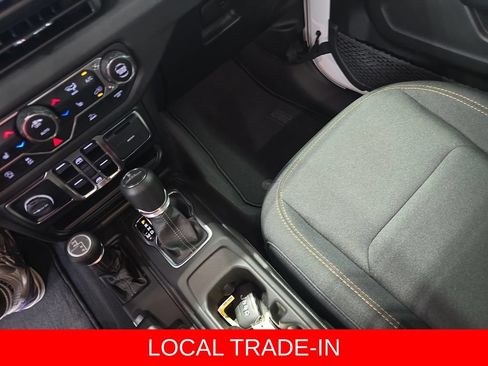 Used 2024 Jeep Gladiator Sport AWD/4WD image 25