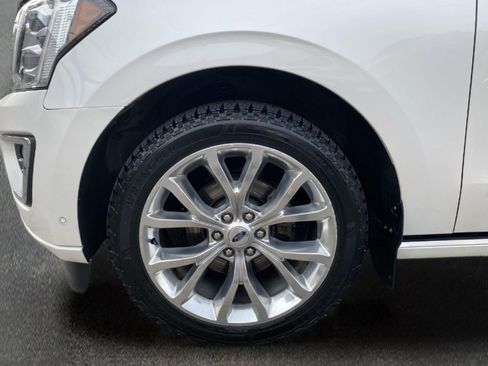 Used 2019 Ford Expedition Platinum AWD/4WD image 11