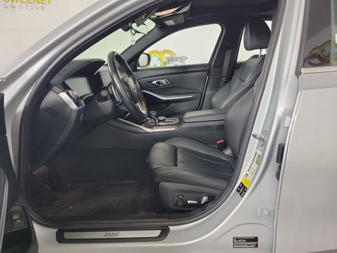 Used 2019 BMW 330i xDrive Sedan w/ Convenience Package image 5