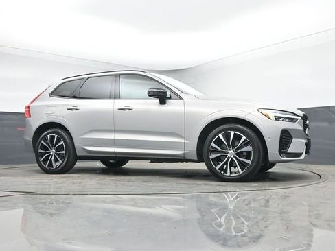 Used 2023 Volvo XC60 B5 Plus w/ Protection Package Premier image 37