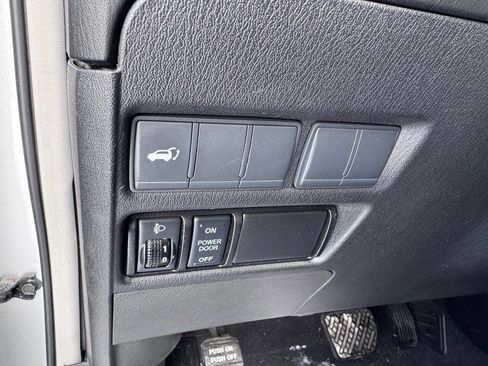 Used 2017 Nissan Armada SL w/ Moonroof Package image 16