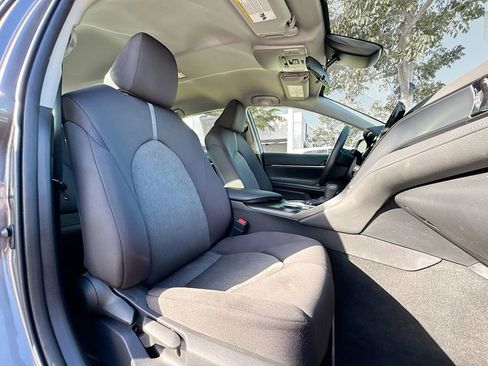 Used 2022 Toyota Camry LE image 27
