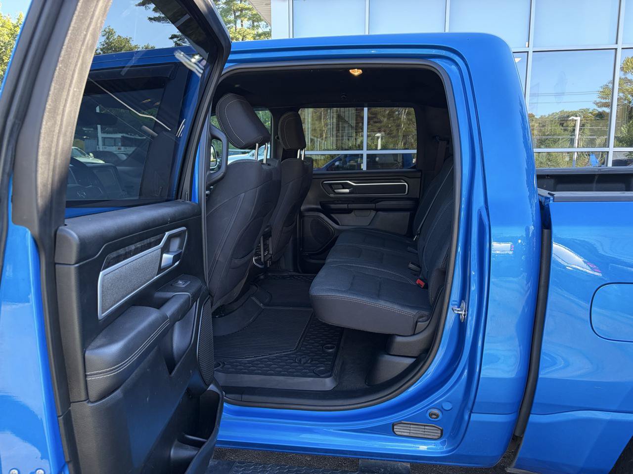 Used 2020 RAM 1500 Big Horn AWD/4WD image 37
