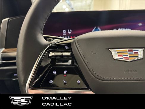 Certified 2025 Cadillac Escalade Sport Platinum w/ LPO, ONYX Package image 16