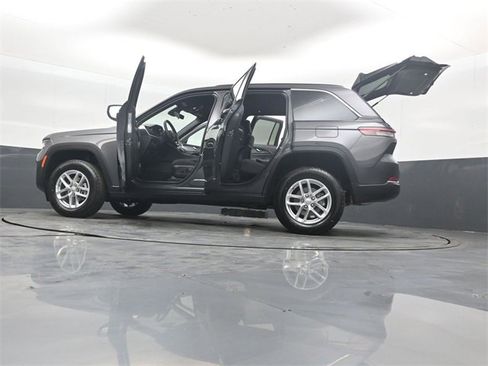 New 2025 Jeep Grand Cherokee Laredo X image 53