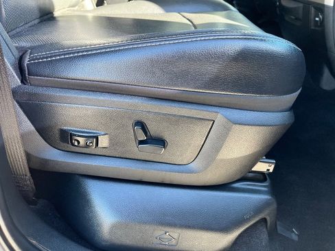 Used 2017 RAM 1500 Laramie image 36