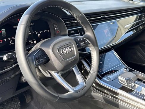 Used 2025 Audi Q7 3.0T Prestige w/ Prestige Package image 2