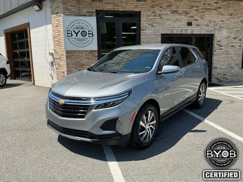 Used 2024 Chevrolet Equinox LT FWD image 1
