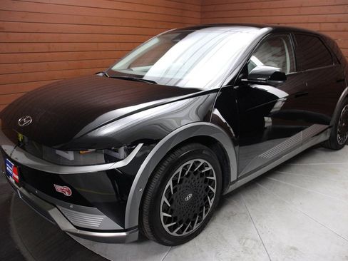 Used 2024 Hyundai Ioniq 5 Limited image 6